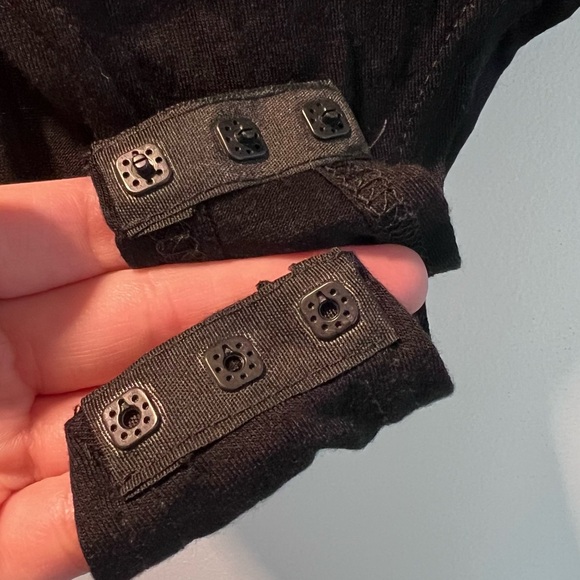 Nasty Gal Black Deep V Bodysuit - Picture 6 of 6